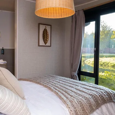 Semesterbostad Sky Pad Lakeside