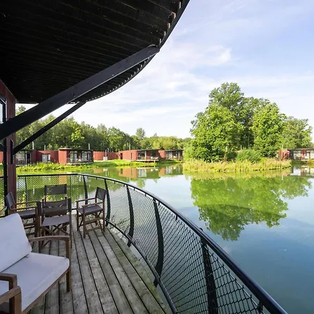 Sky Pad Lakeside *